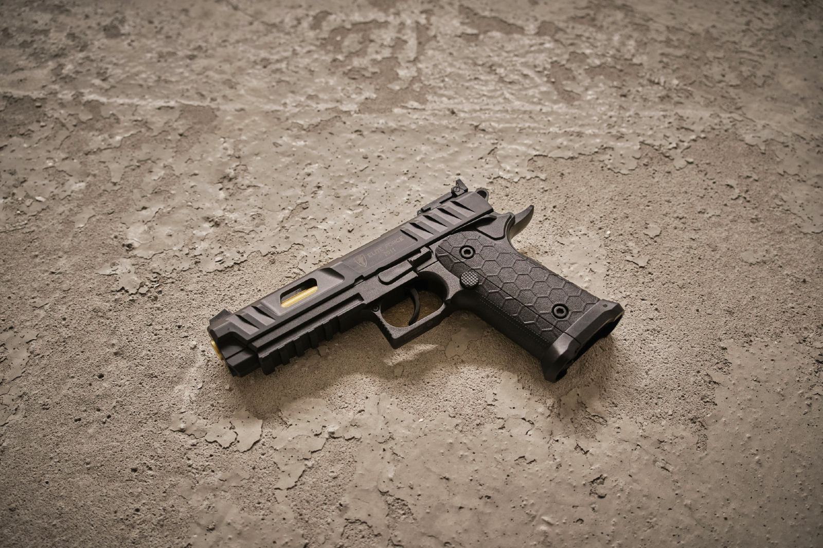 Umarex Elite Force 2011 BLK 2J 5
