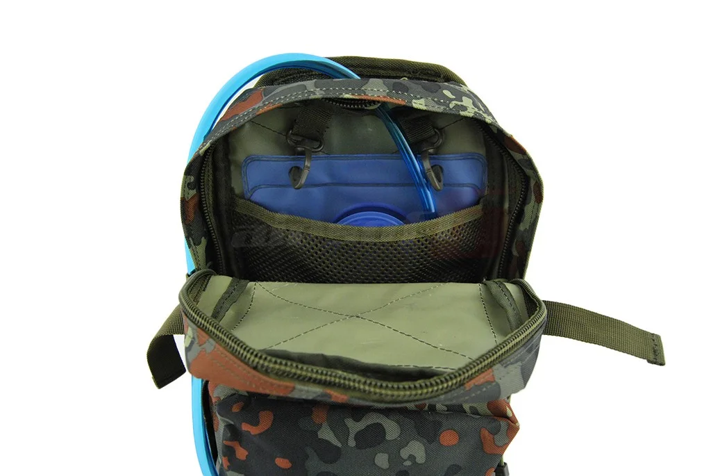 8Fields Hydration Pack Flecktarn 5