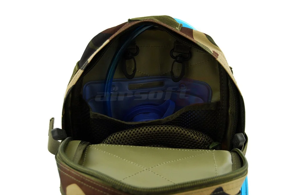 8Fields Hydration Pack Woodland 5