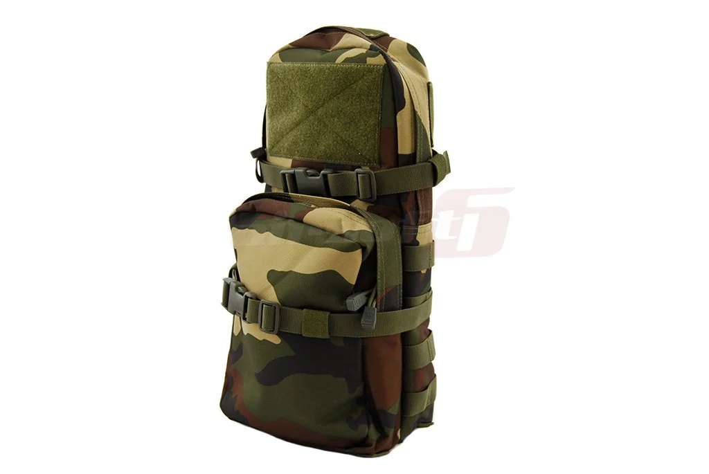 8Fields Hydration Pack Woodland 3