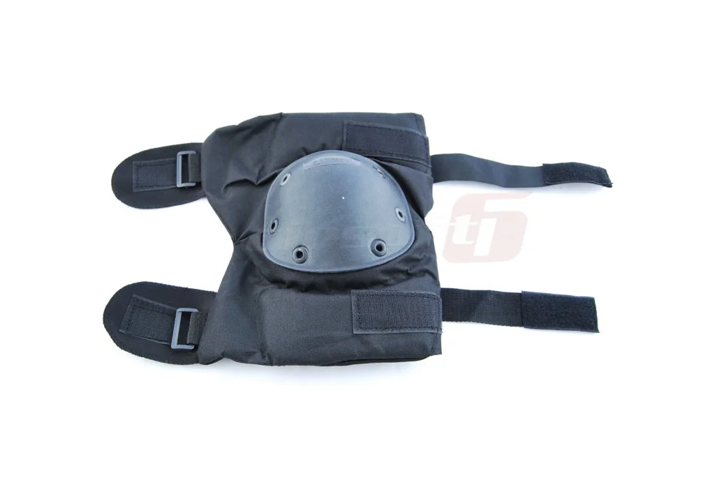 8Fields Knee and Elbow Pads Set Black 2