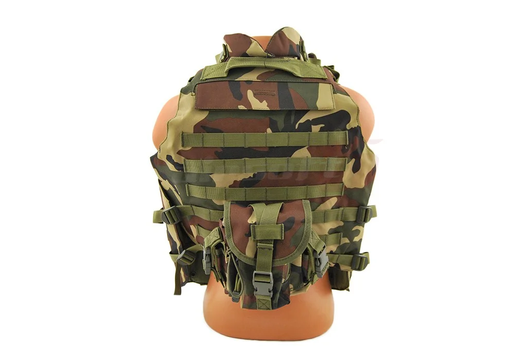 8Fields Tactical Vest Interceptor Woodland 2