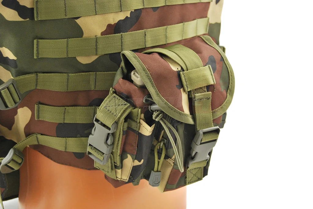 8Fields Tactical Vest Interceptor Woodland 7
