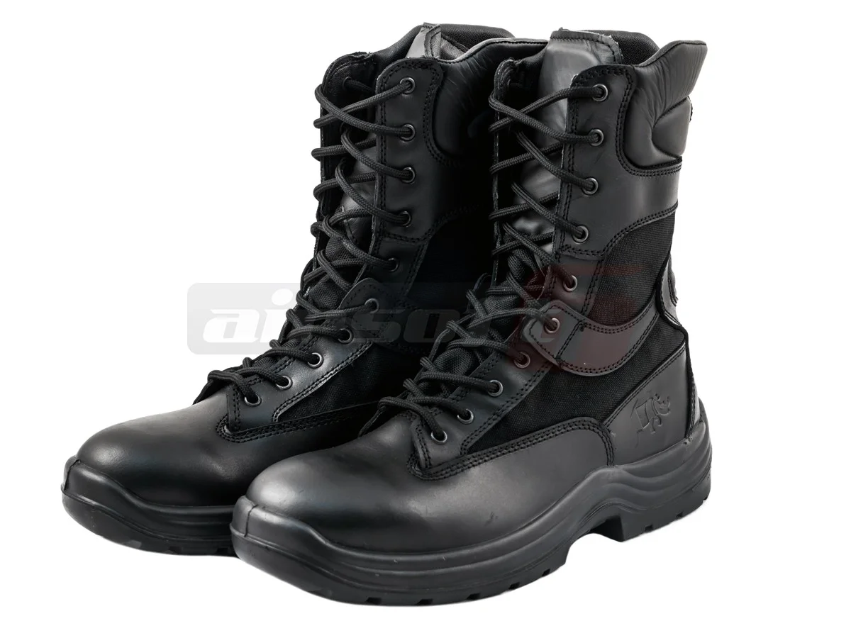 Spider White Boots 7