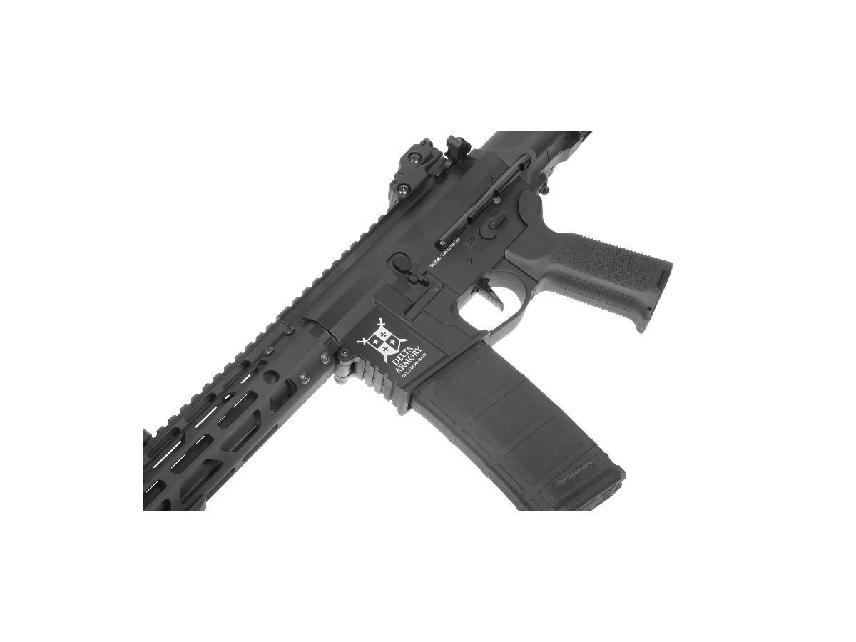 The text "Delta Armory AR15 TALOS 3 PDW ALPHA Eagle" is the same in both Romanian and English as it refers to specific model names and brands, which are generally not translated. 2