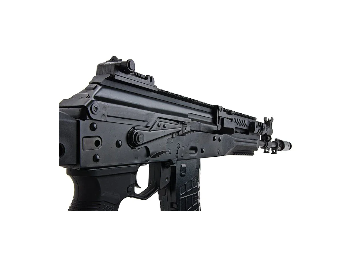 The text "LCT LCK-19" doesn't contain any specific Romanian words or phrases to translate into English. It seems to be a model or code of some sort and would remain the same in both languages. 2