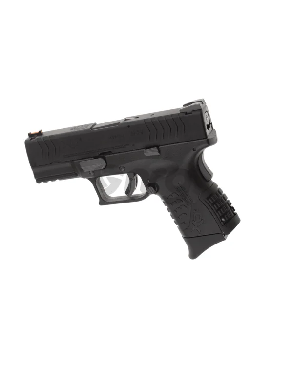 The text "Springfield Armory XDM Compact" is the same in both Romanian and English. It refers to a specific model of firearm produced by the Springfield Armory company. 3